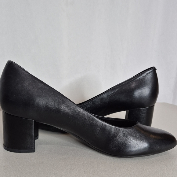 Easy-Spirit Evolve Black Leather Almond Toe Block Heel Pumps - NWOB - Size - 10 - Picture 3 of 13